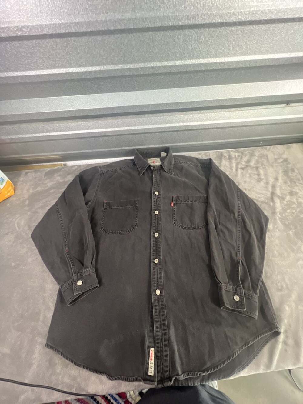 Levi's Red Tab Denim Button Down Shirt Size L Black Long Sleeve